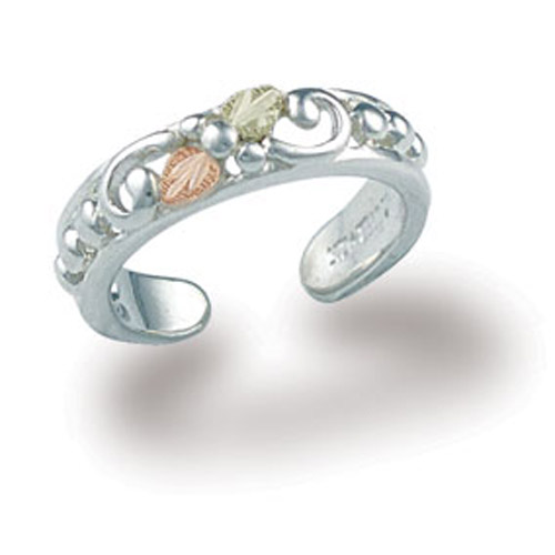 Landstrom's Black Hills Gold Sterling Silver grape and leaf filigree ring