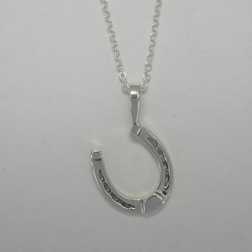Sterling Silver small horse shoe necklace