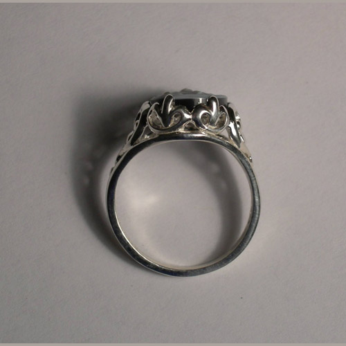 different view of silver agate cameo ring