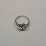 side of sitting cat ring