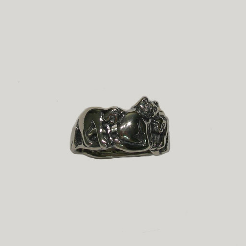 Right side of five cats ring