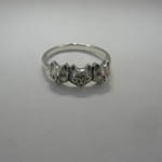 side view of three cat ring